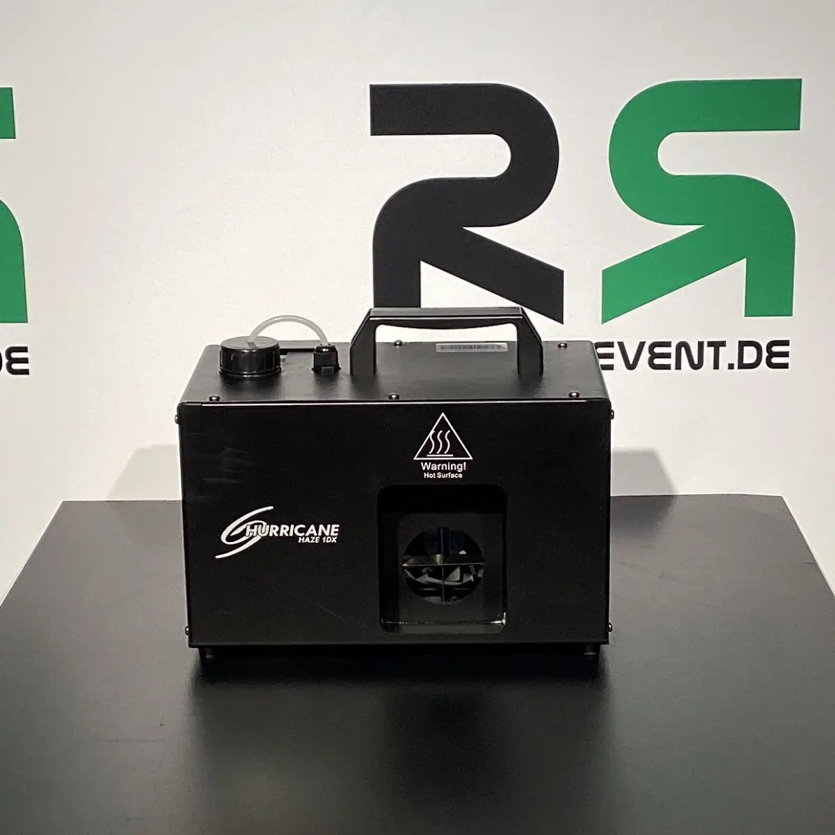Hurricane Haze 1DX in Oldenburg mieten – die perfekte Nebelmaschine für beeindruckende Lichtshows bei deiner nächsten Veranstaltung.