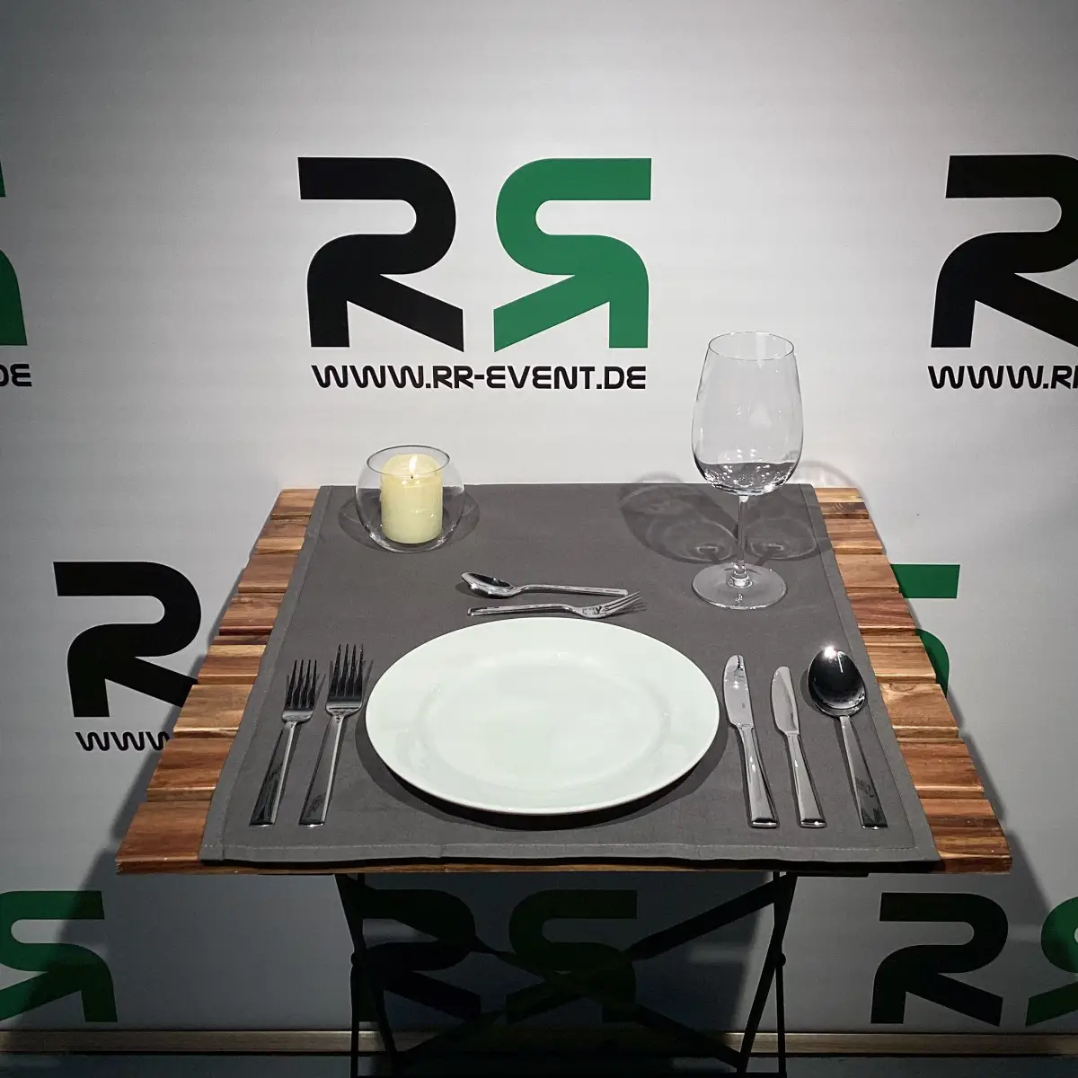 Speisebesteck aus Syke ausleihen: Ideal für stilvolle Veranstaltungen – entdecken Sie jetzt den exklusiven Besteckverleih von RR Event!.