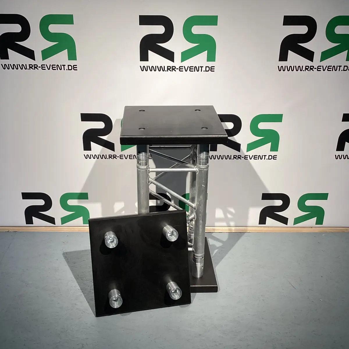 bLACKLiNE Konsolen 40x40cm 3 Podestkonsole in Bremen: Diese robuste Traversenkonsole können Sie für Ihre nächste Veranstaltung flexibel mieten und optimal einsetzen.