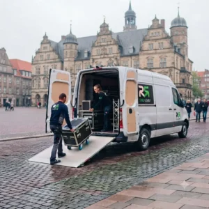 Buchen Sie jetzt den Eventtechnik in Oldenburg für Ihre nächste Veranstaltung: Mit dem flexiblen Verleihservice transportieren Sie professionelle Ausrüstung bequem und sorgenfrei zu Ihrer Veranstaltung.